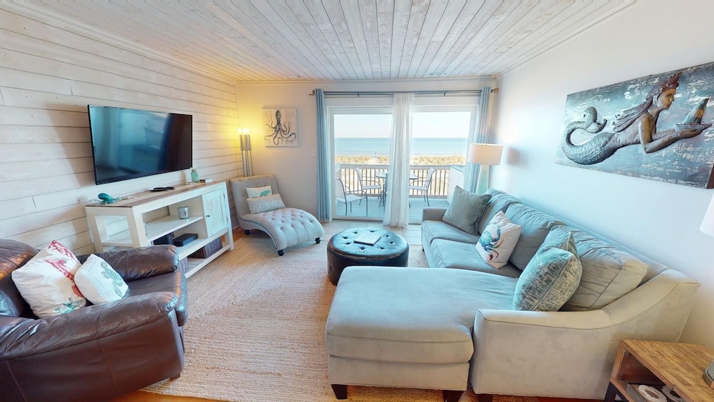 Tybee Lights 112C by Tybee Vacation Rentals