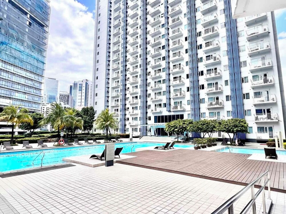 Makati Center Prime Accommodations