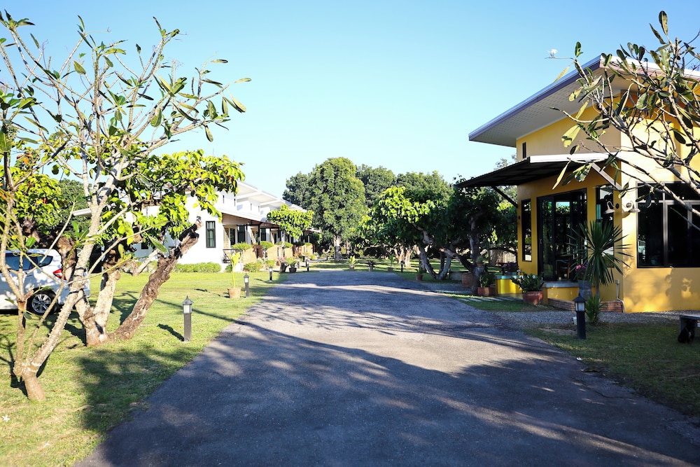 Chiang Mai Garden Bungalows