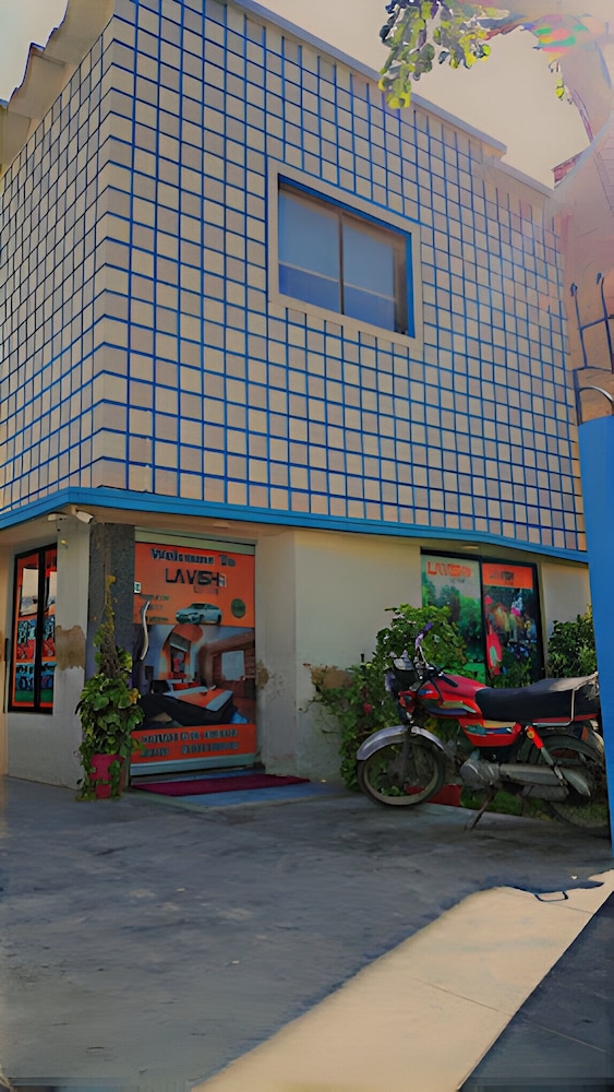 Lavish Inn Guest House
