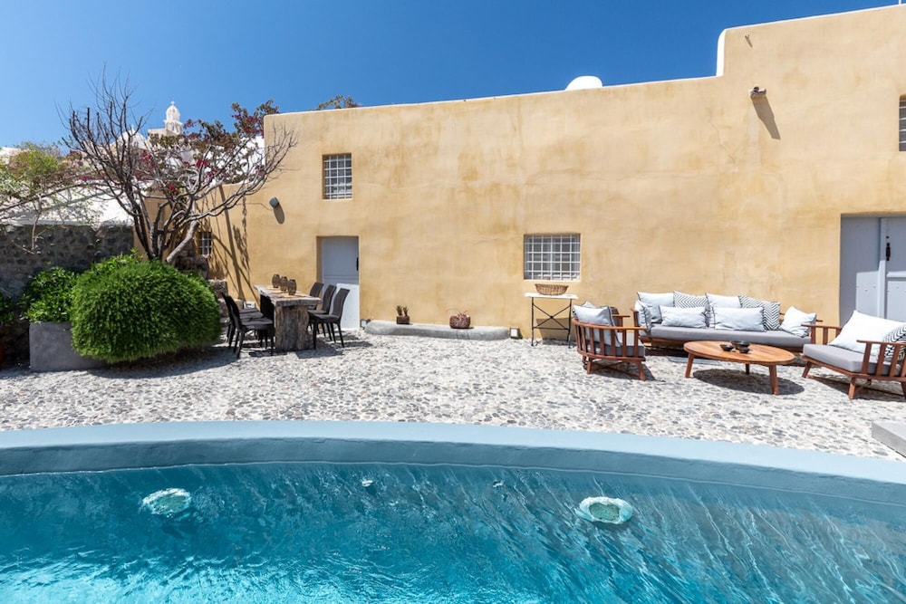 Lize Hotel-Hostel