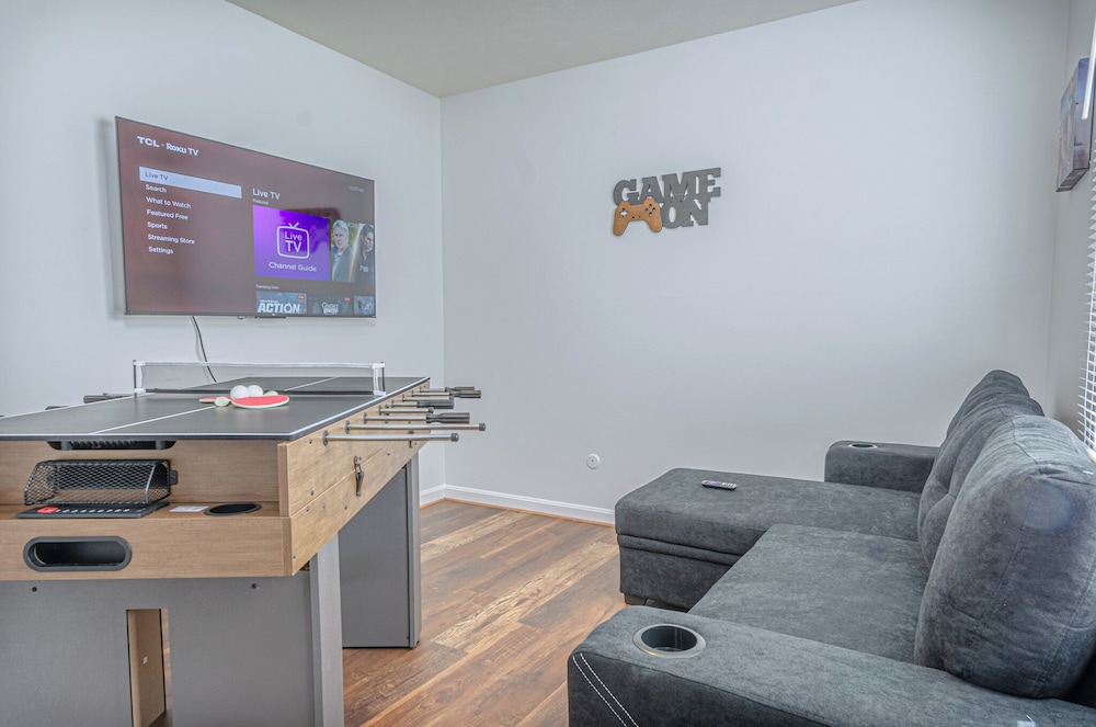 Spacious 4BR Columbus Home with GameRoom