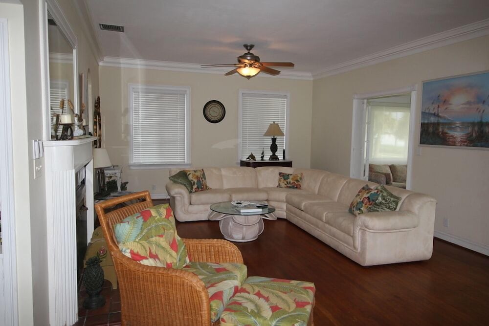 Indian River Lagoon Waterfront Cottages