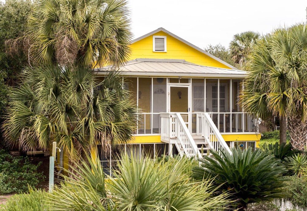 Charleston Vacations - E ARCTIC 412 2 Bedroom Holiday Home By My Ocean Rentals - Property Image 1