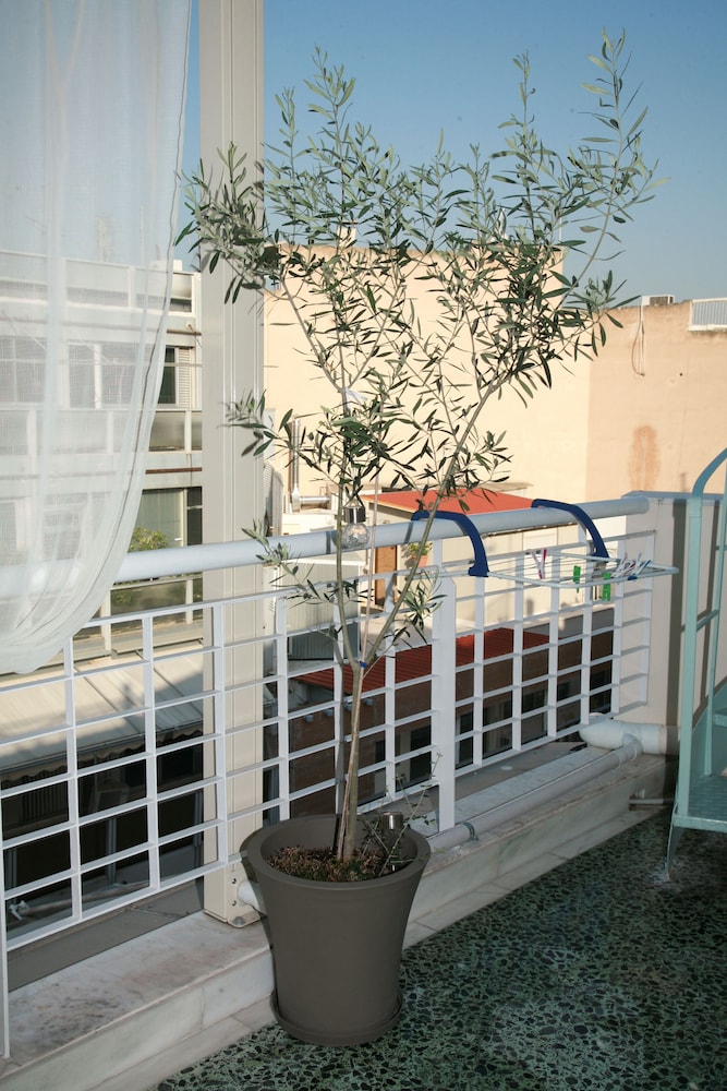 Acropolis Suites