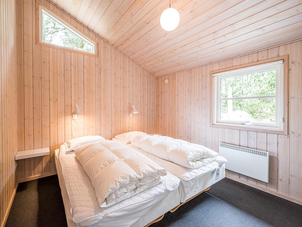 6 Person Holiday Home in Blavand