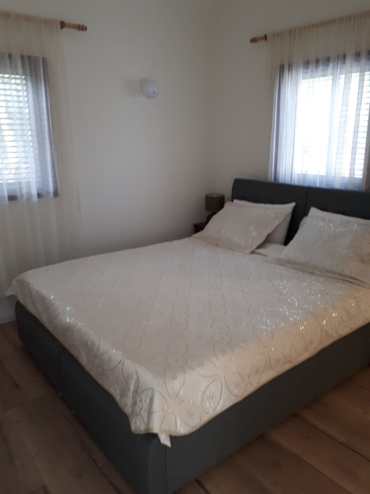 Etty's Hous - Boutique Hotel