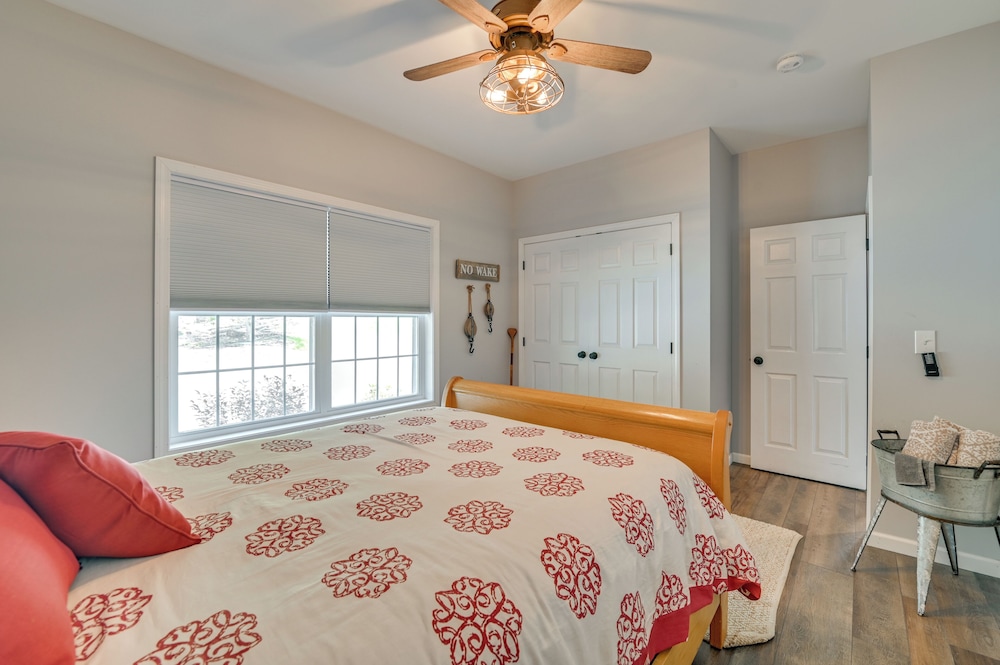 Crooked Lake Escape Near Skiing, Farms & Festivals