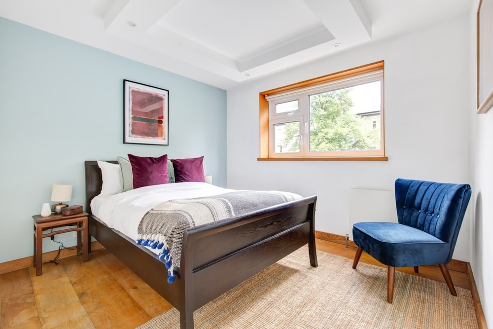 Modern Notting Hill 2 Bedroom Near Royal Oak Tube
