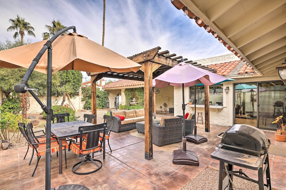 Central Scottsdale Townhouse w/ Pool Access! view 5
