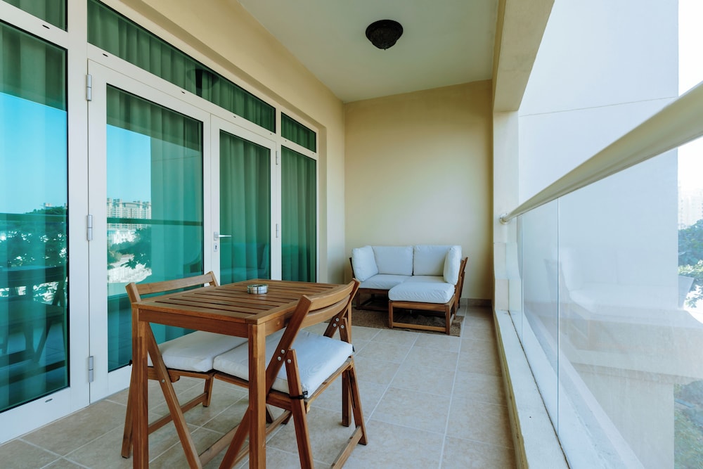 1BR with Ocean Views Palm Jumeirah