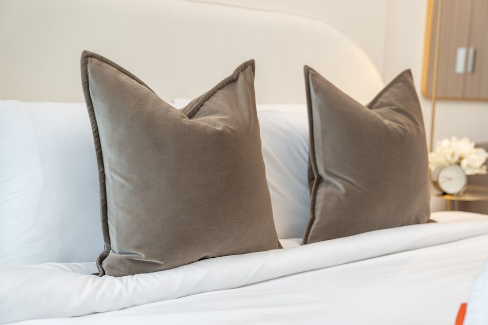 Serene Studio Apartment at Azizi Riviera Near to Burj Khalifa