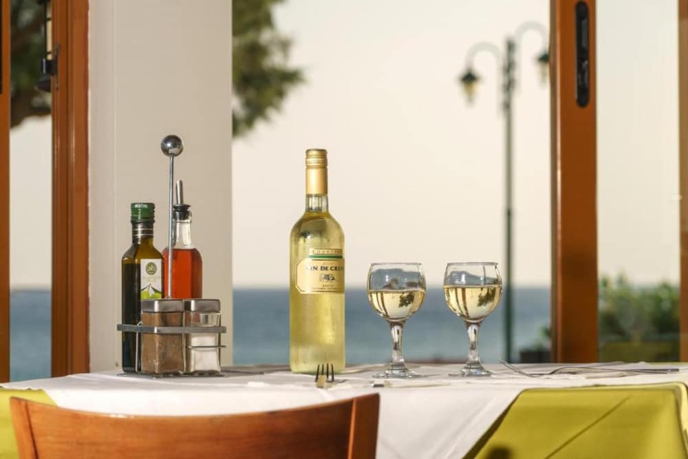 Anthos Apartments
