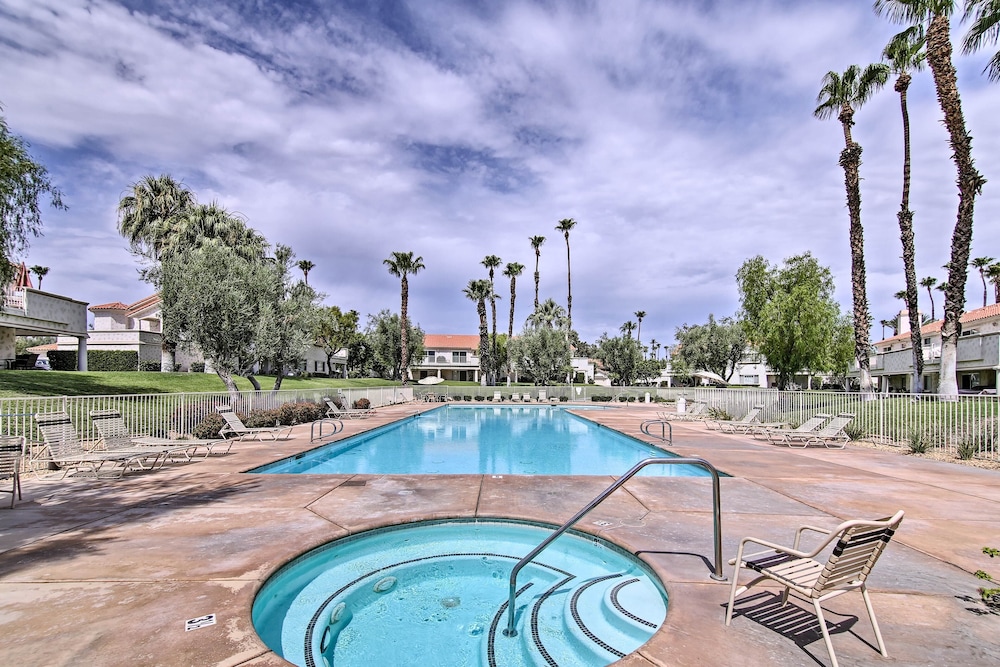 Steps to Community Pool & Spa: Palm Desert Condo!