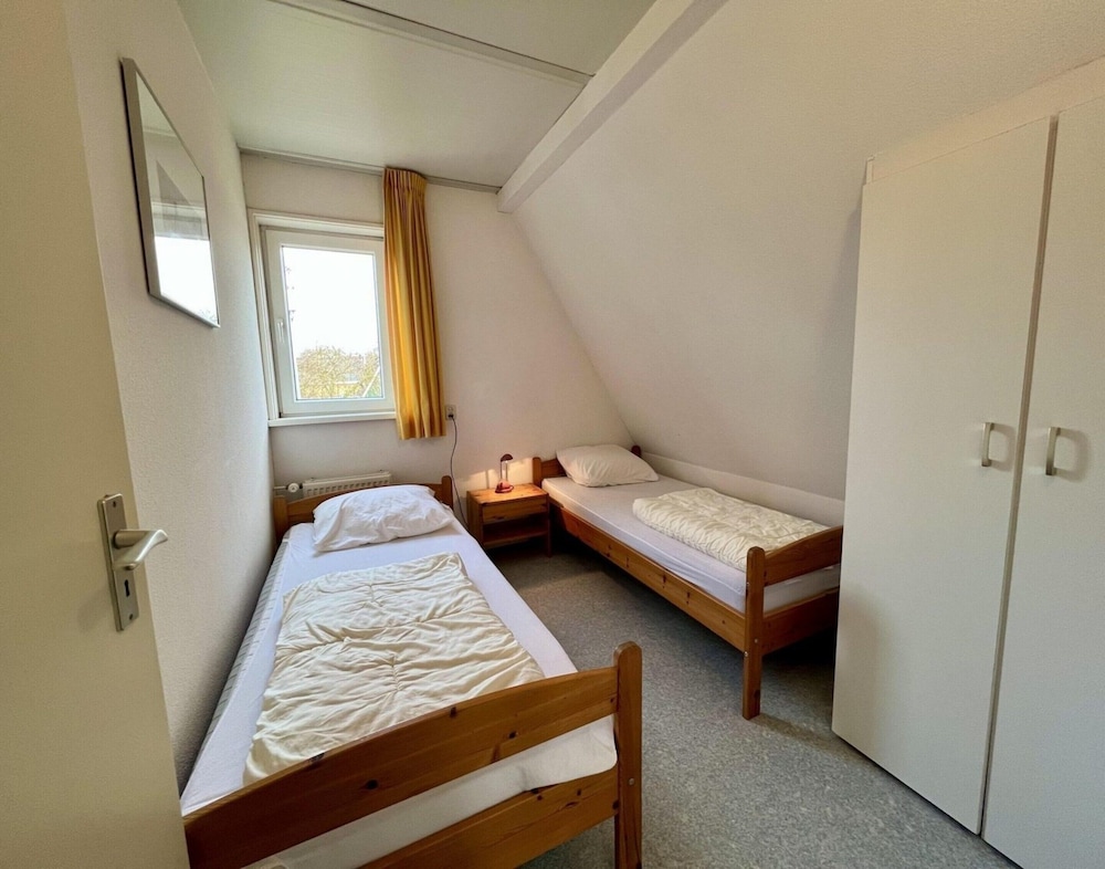 Holiday Bungalow With Wifi Near Beach