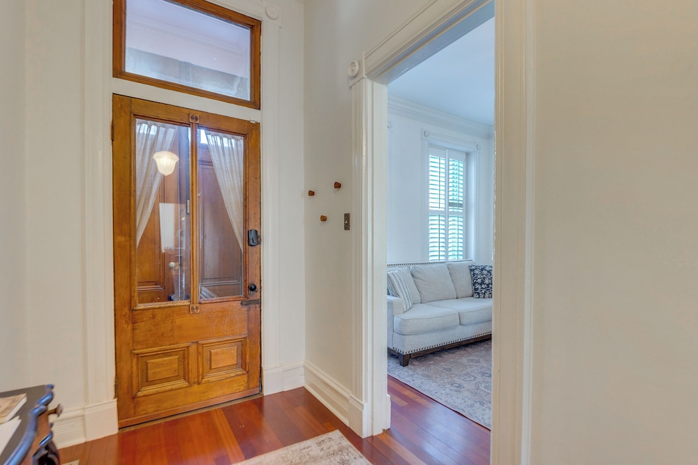Home 2 Mi to Dtwn St Louis: Great for Families!