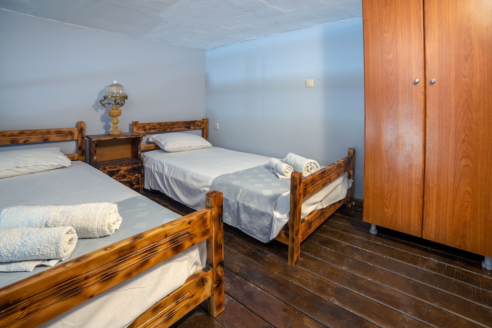 Kiritsis Stylish Apartment view 2