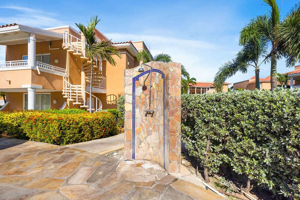Private Jacuzzi Resort Amenities Close 2 Beach