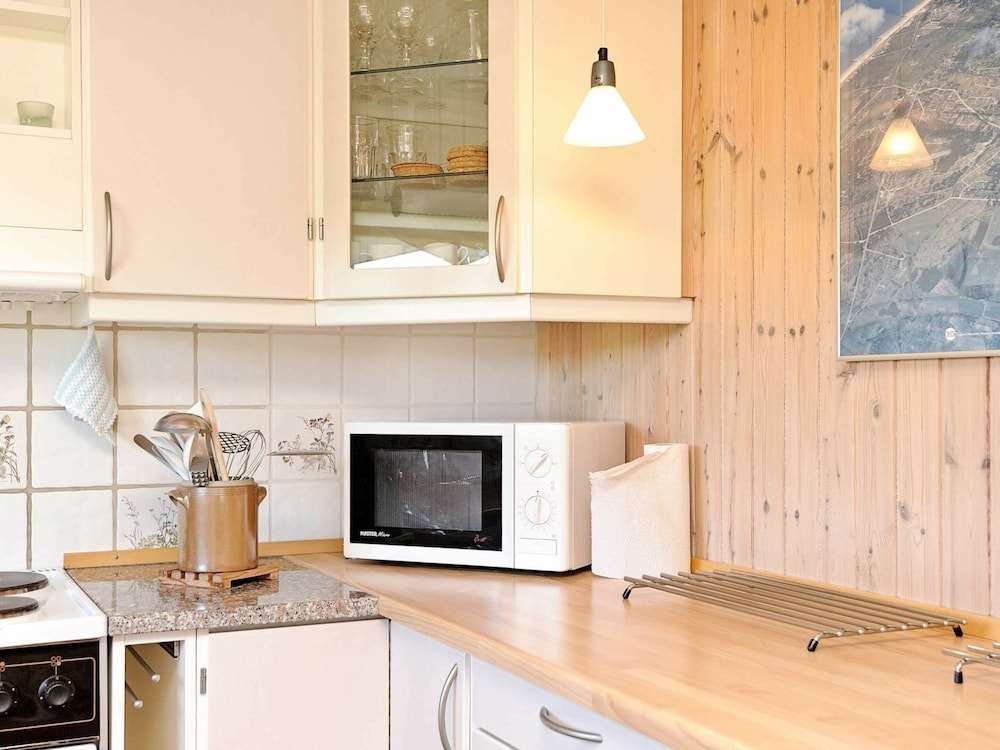 6 Person Holiday Home in Blavand view 3