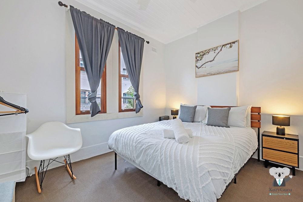Kozyguru | Surry Hills | Classic Terraced House