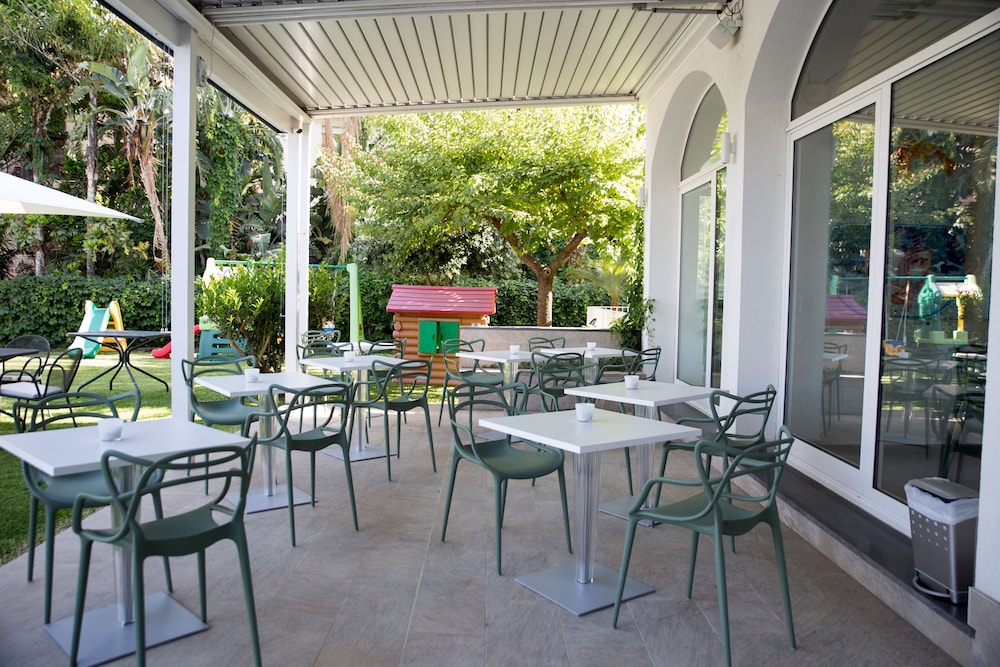 Sicilia's Residence Hotel Art & Spa