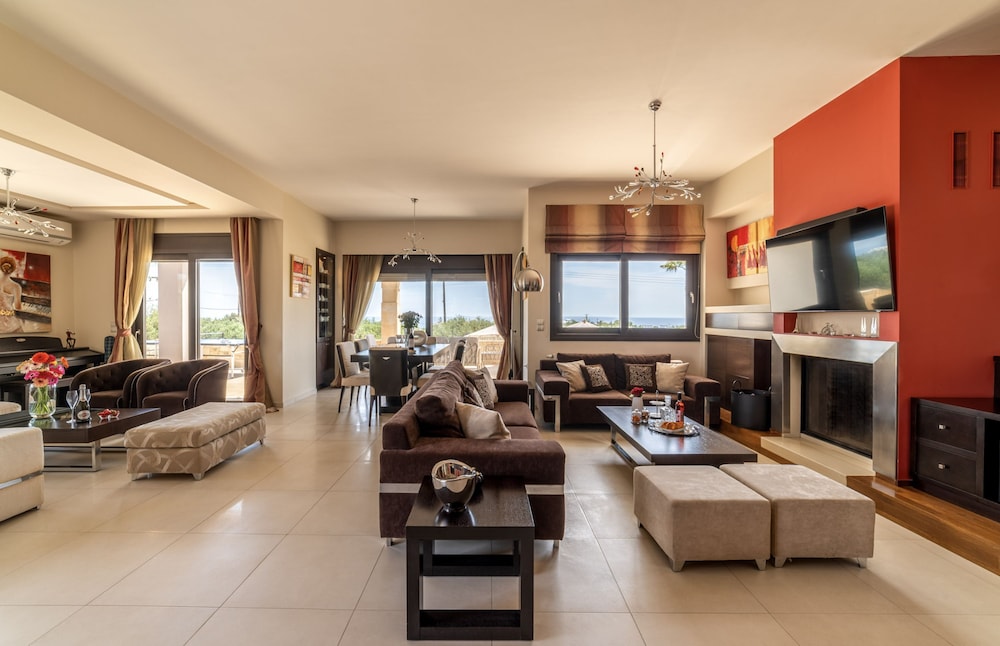 Villa Zoe - With 72m Pool