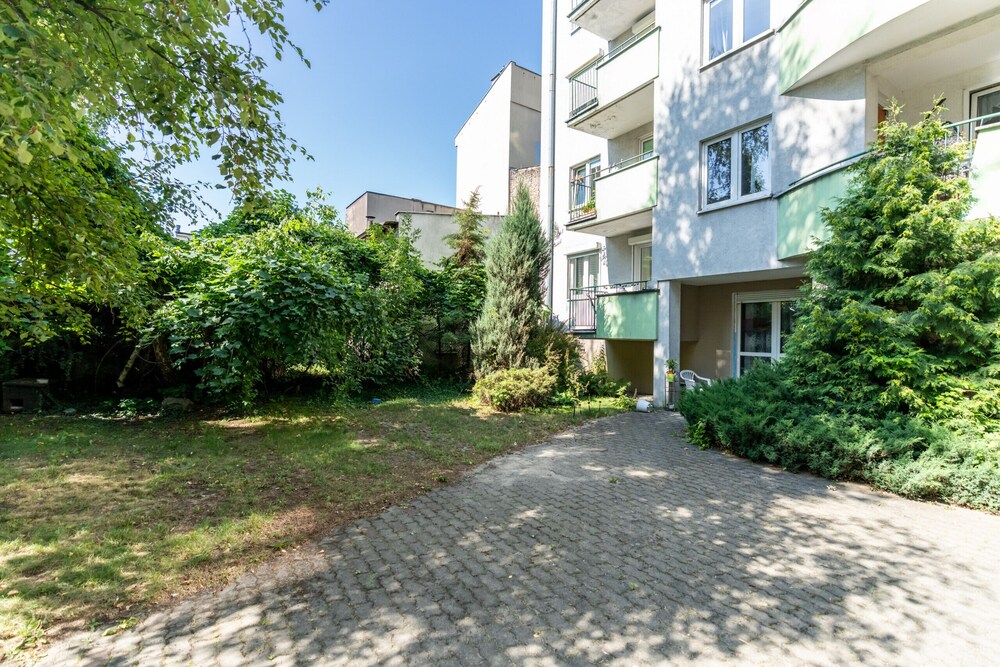 Poznan Apartment Near Old Zoo by Renters view 4
