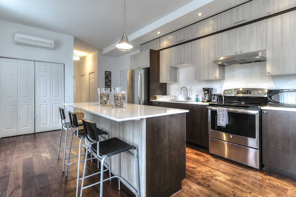 St Laurent Apartments