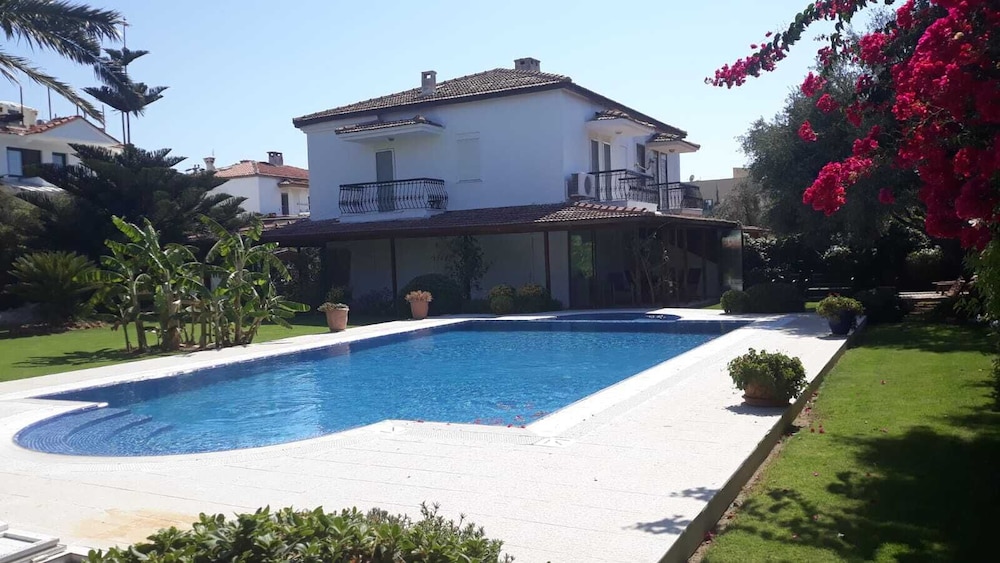 Çeşme Dalyan