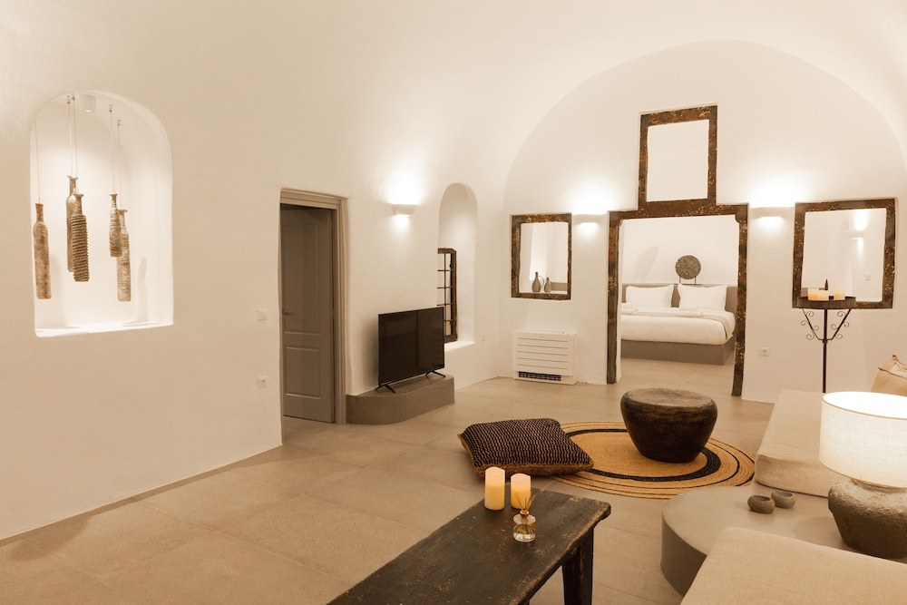 Cydonia Caves photo 4