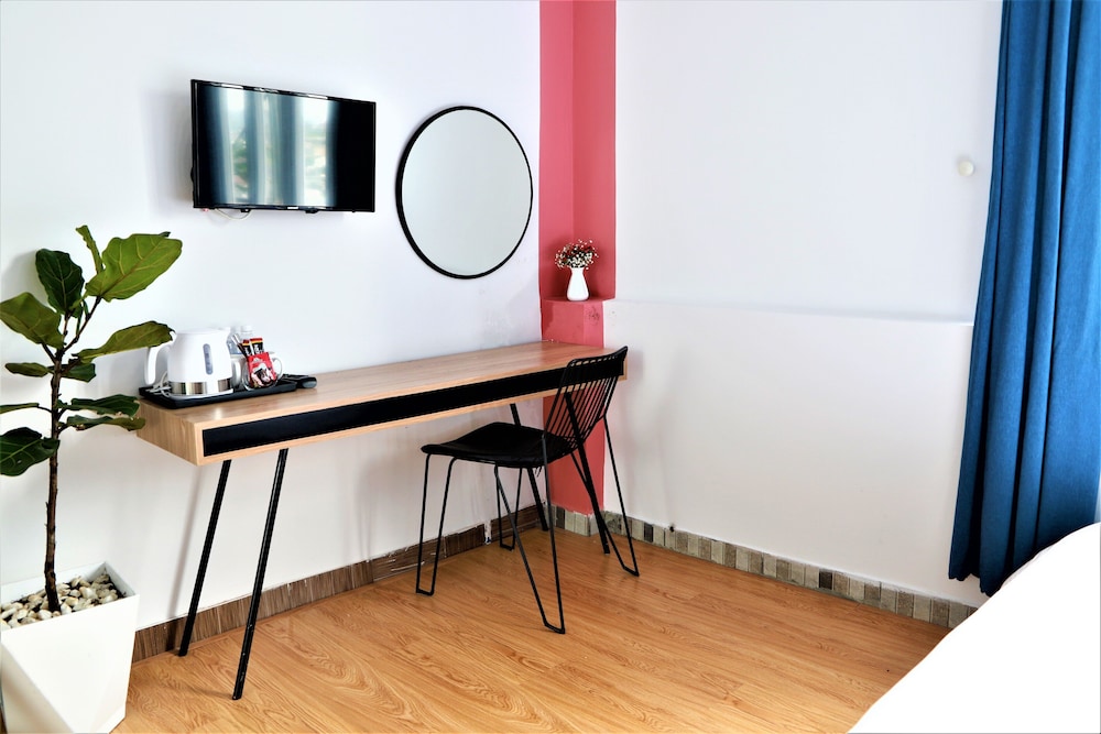 Photo 8