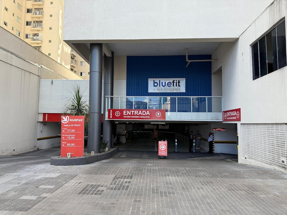 iFlat Brookfield Towers BT3004