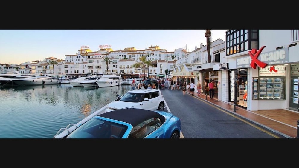 Amazing & Luxurious Golf, Sea, Mountain, Lake view villa Porto Banus