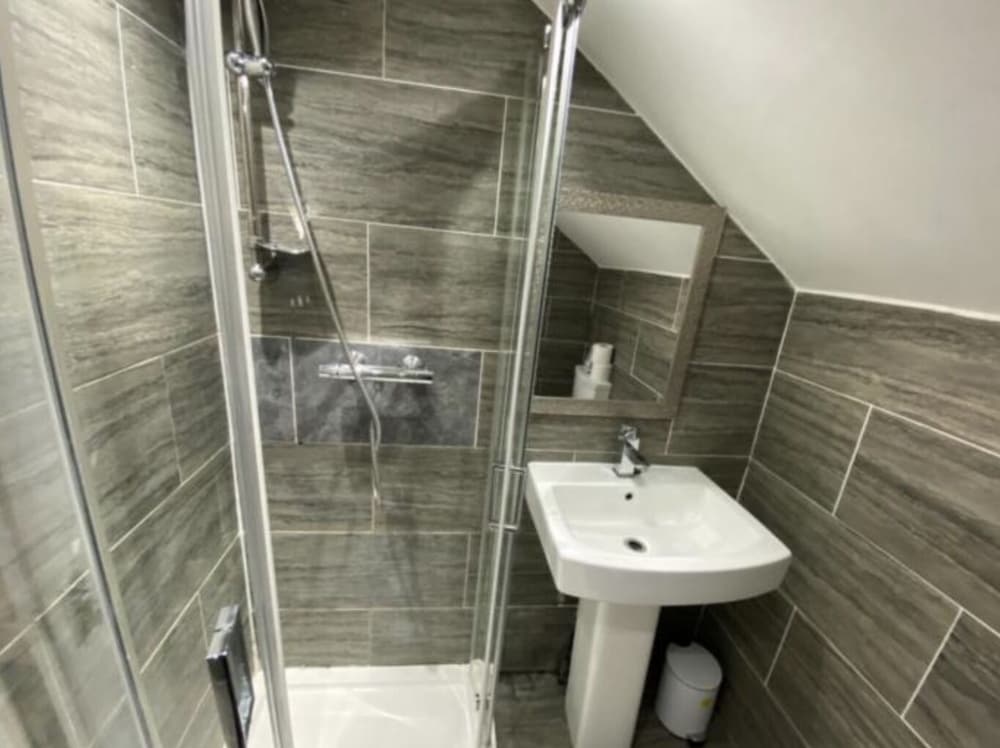 Roundhay Apartments view 5