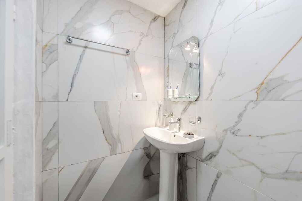 Saraci Rooms 1 in Gjirokast r