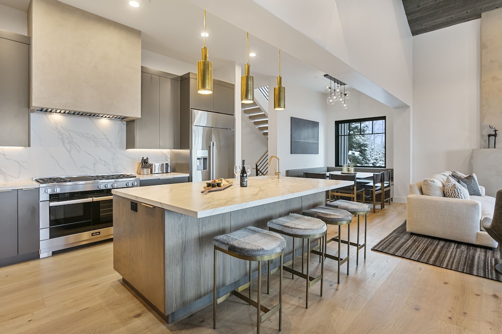 50 - Six Bedroom with Spa Stag Lodge 6 Condo
