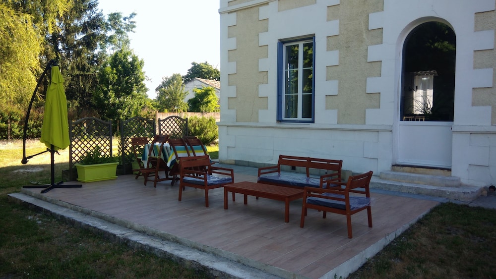 Photo 8