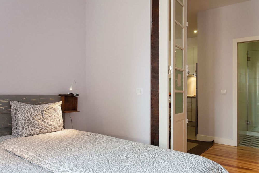 JOIVY Chiado Vintage view 5