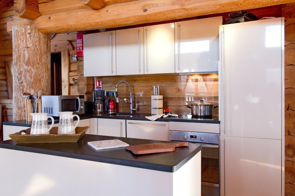 Chalet With a Fireplace at 500m From ski Lift