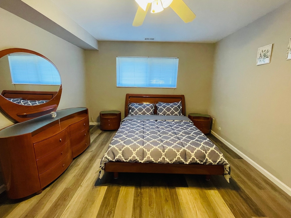 Comfortable 1BR in Elkins Park Parking Pool