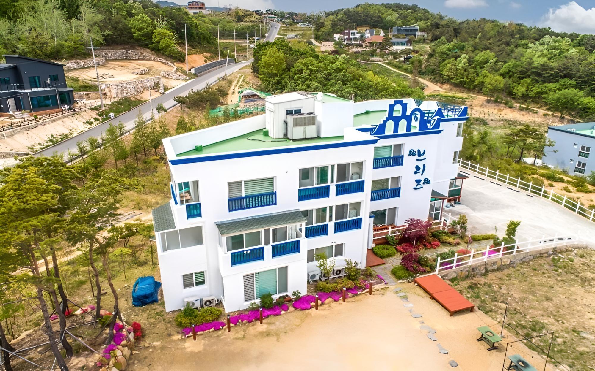 Gyeongju Breeze Pension view 4