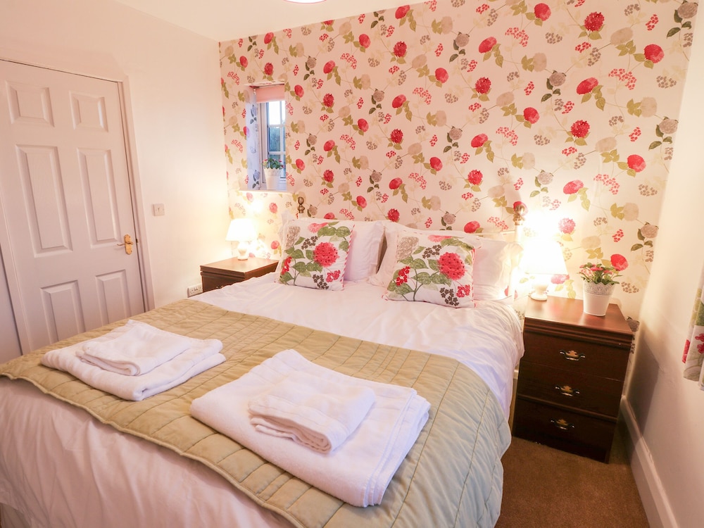 Yardley Manor