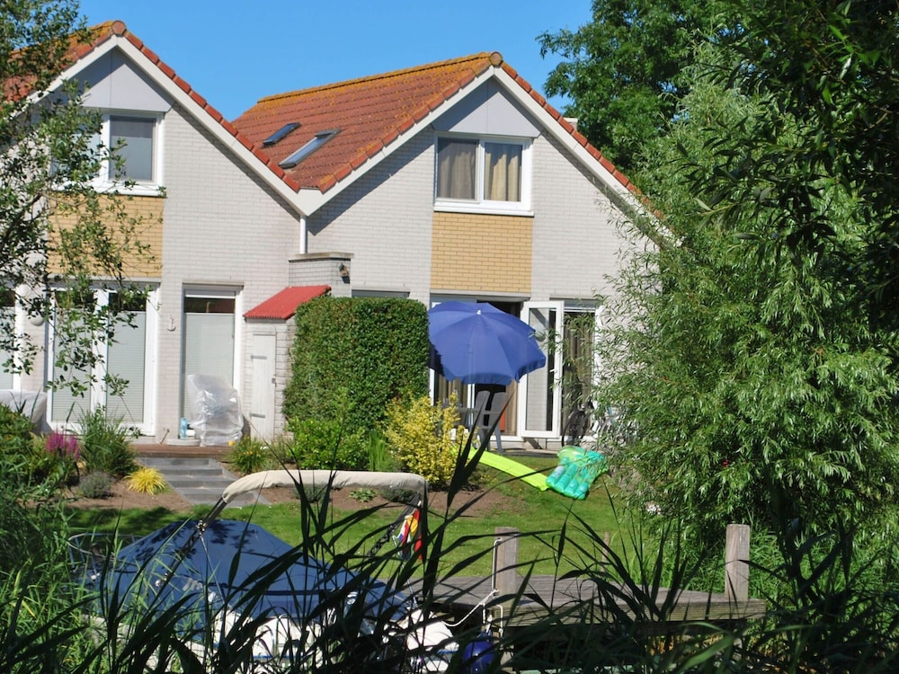 Nice Holiday Home on the Water view 3