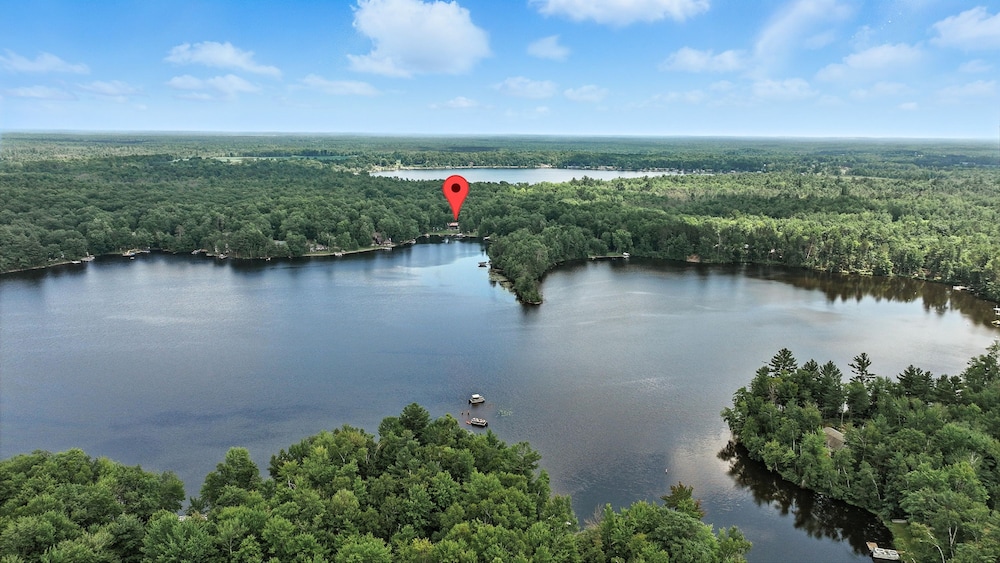 5 BR Family Hangout I Lake Views I Firepit