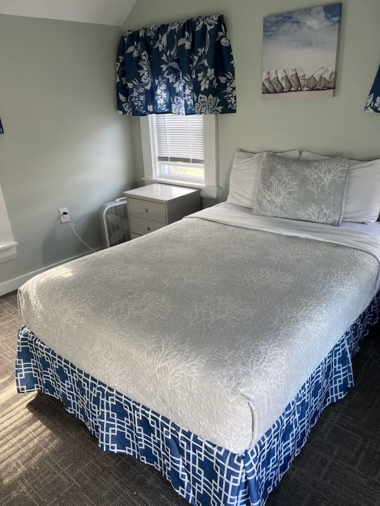 Sea Latch Inn