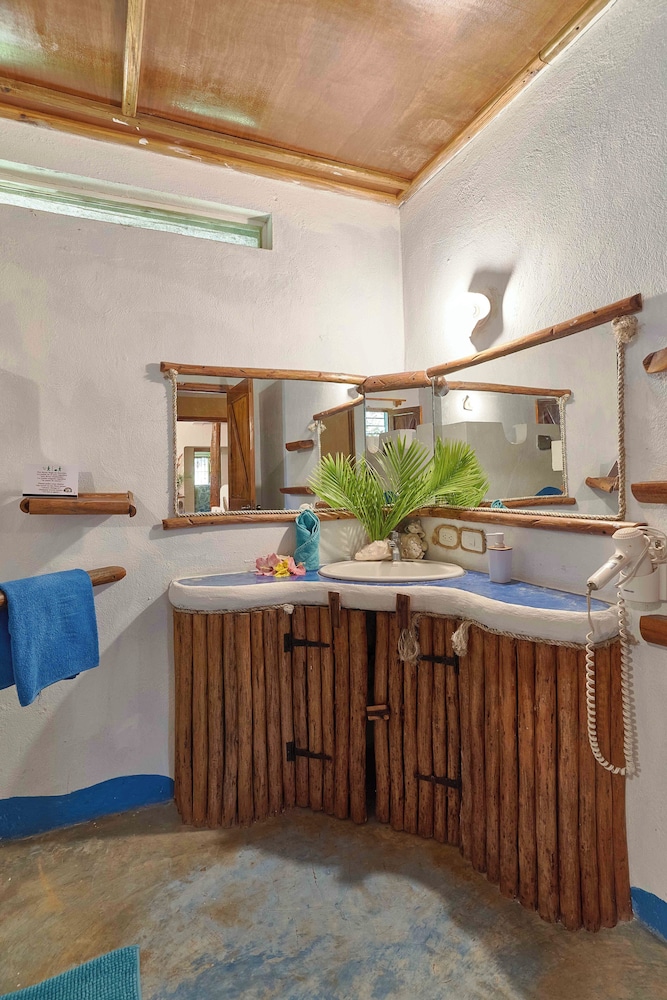 CHALET TROPICAL Hotel & Restaurant-Pizzeria