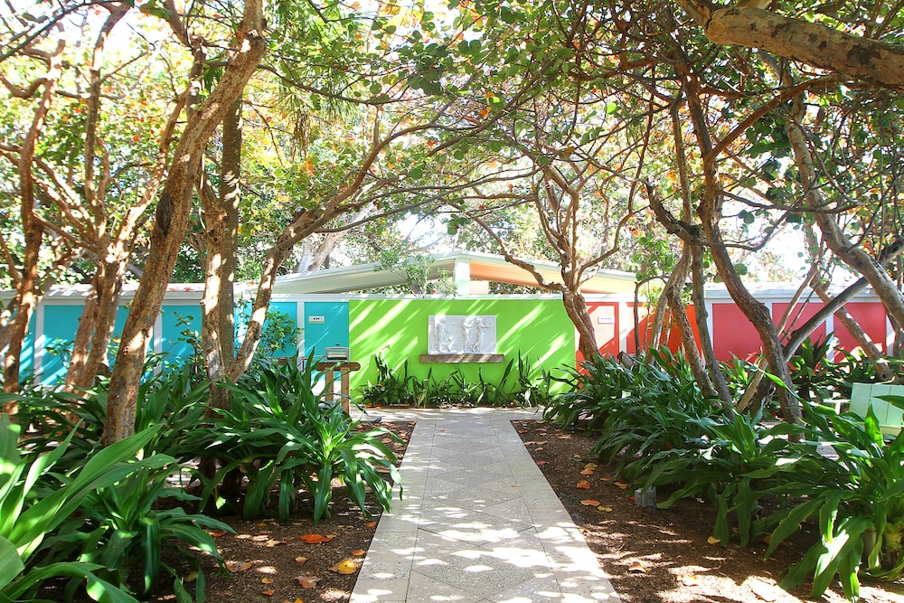 West Palm Beach Vacations - Colony Hotel  Cabana Club - Property Image 8