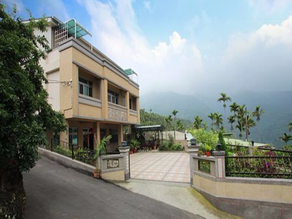 Deren Tea Garden B&B