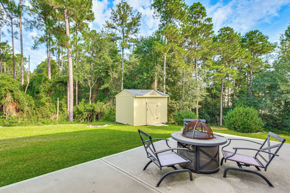 Golf & Hike: Family Home 11 Mi to Fort Bragg!