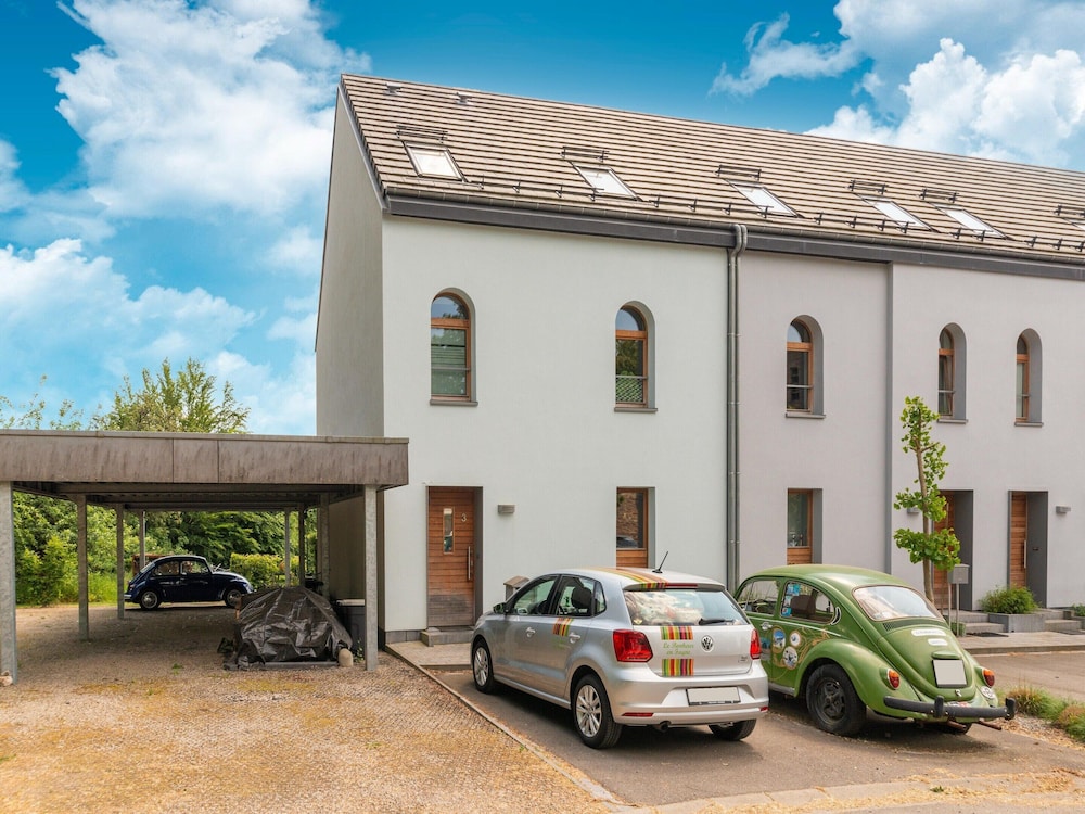 Magnificent Holiday Home for 6 Adults in Xhoffraix